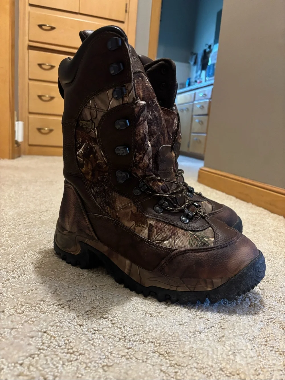 Cabelas rugged hunting